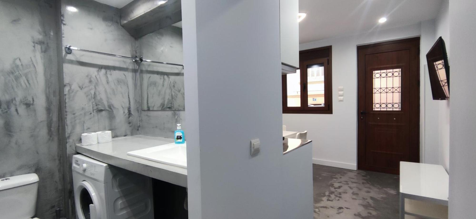 New Apartment With A Separate Entrance Near The Subway. アテネ エクステリア 写真