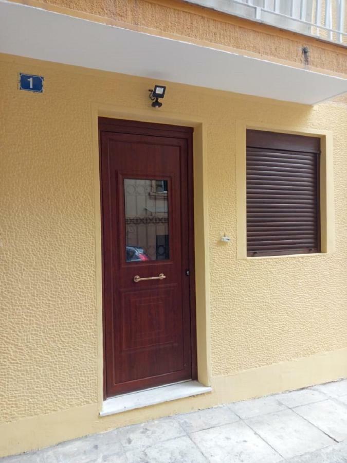 New Apartment With A Separate Entrance Near The Subway. アテネ エクステリア 写真