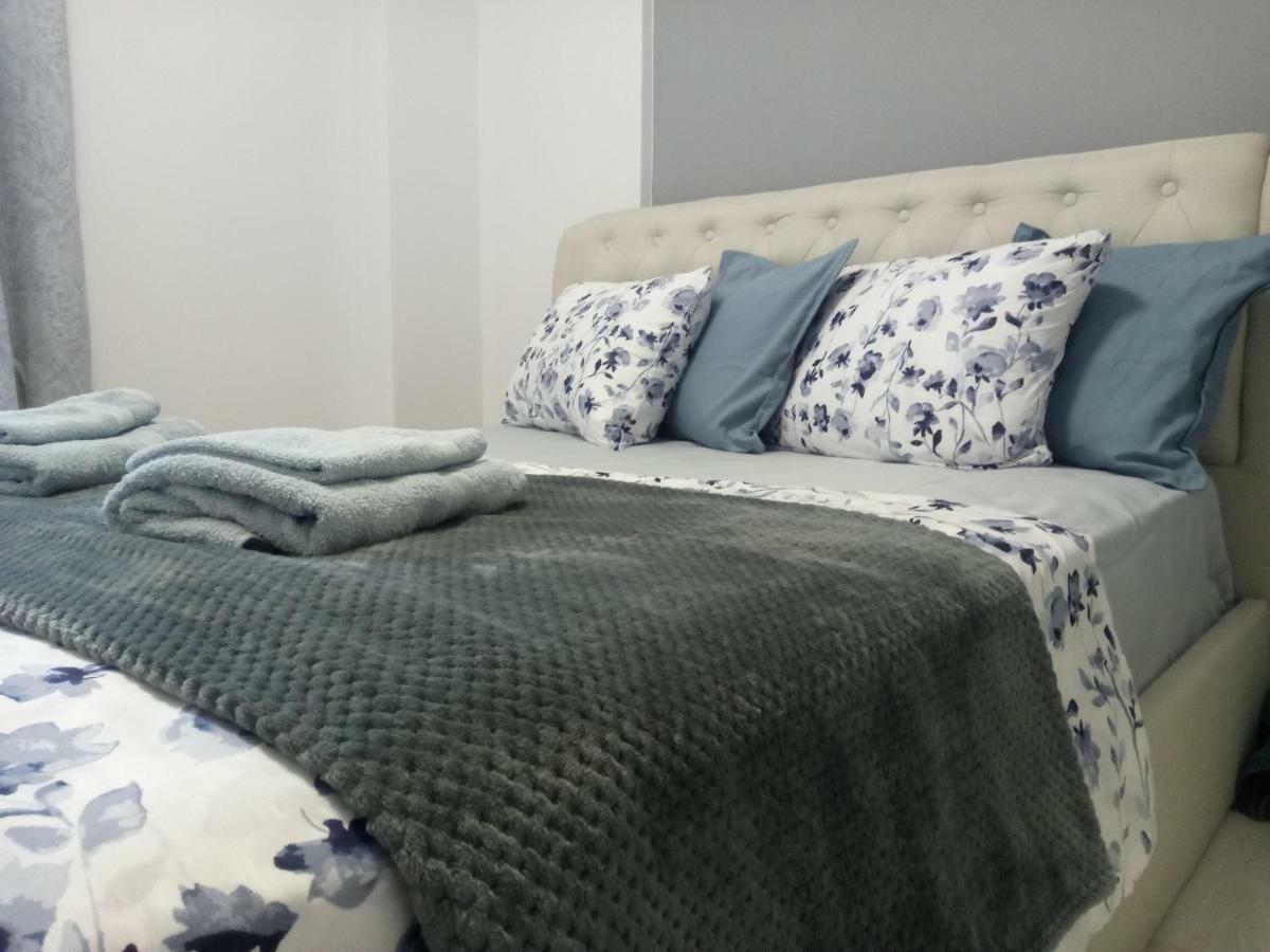 New Apartment With A Separate Entrance Near The Subway. アテネ エクステリア 写真